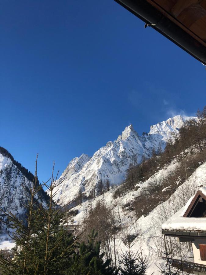 Hotel Chalet Joli Courmayeur Exteriér fotografie
